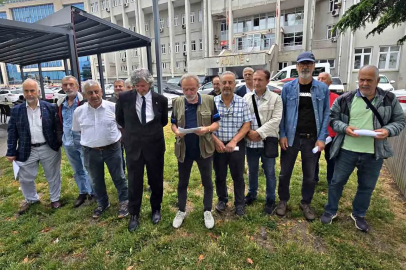 Emeklilerden Ankara'ya Tarihi Hamle! Emekliler adliyede