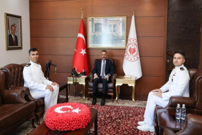 Vali Osman Hacıbektaşoğlu, TCG Kilimli Gemisi komutanlarını ağırladı