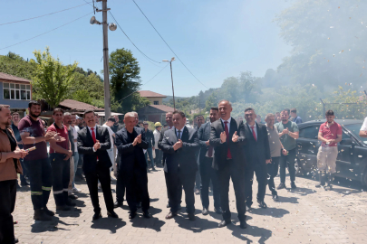 Genel Başkan Hakan Yeşil'e meşaleli karşılama.