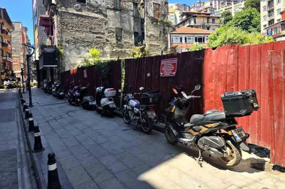Zonguldak Belediyesi'nden motosikletlere sıkı markaj: Gelişigüzel park edenlere "Zarflı" ceza!