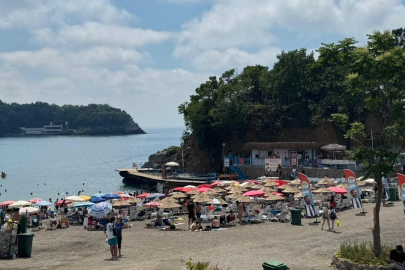 Zonguldak’ta sıcak hava plajları doldurdu