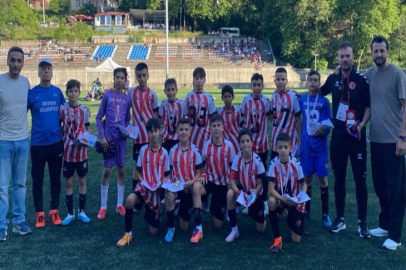 Devrek Belediyespor U12 Takımı ilçenin gururu oldu
