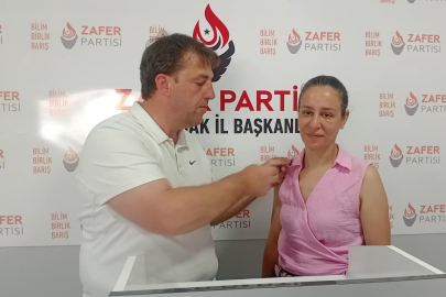 Gazeteci Burcu Sak Zafer Partisi’ne Katıldı!