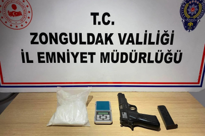 Zehir Tacirlerine Şafak Darbesi! Kokainle Suçüstü Yakalandılar