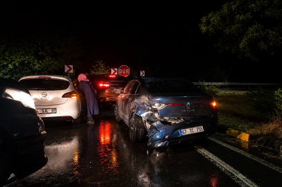 Feci kaza; 5 yaralı hastaneye kaldırıldı