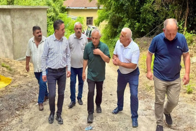 AK Parti Heyeti Kardeşler Köyü'nde su hattı çalışmalarını inceledi