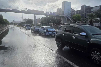Kdz.Ereğli'de 3 aracın karıştığı zincirleme kaza!