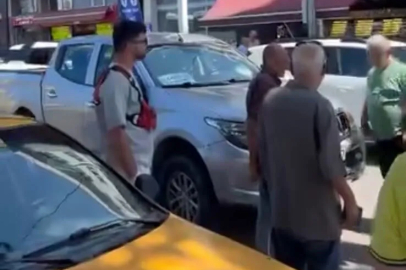 Zonguldak Belediyesi’ne ait kamyonet kaza yaptı!