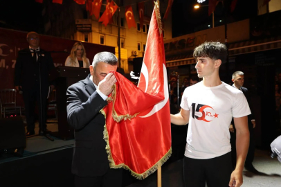 15 Temmuz sancağını Vali Hacıbektaşoğlu teslim aldı!