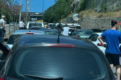 Zonguldak'ta harfiyat kamyonu trafiği felç etti
