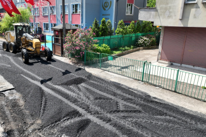 14 BİN TON SICAK ASFALT YOLLARLA BULUŞTU, HEDEF 45 BİN TON
