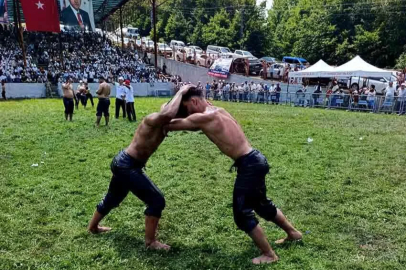 Dağköy er meydanında 250 pehlivan kıran kırana kapıştı!