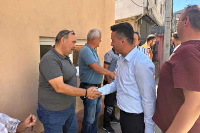 Köroğlu, Cuma namazı sonrası esnafla buluştu