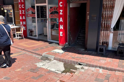 Yeni Çarşı esnafından koku ve su tepkisi: "Bir aydır çözüm bekliyoruz"