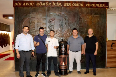Şampiyondan GMİS'e teşekkür ziyareti