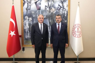 Saffet Bozkurt'tan Bakan Yusuf Tekin’e ziyaret