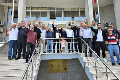MHP Merkez İlçe Başkanı Gündüz Torlak mazbatasını aldı!