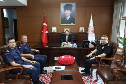 Valilikte kritik güvenlik toplantısı: Sahiller gündemde