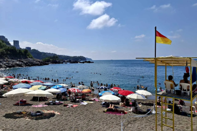 Zonguldak'ta 2 günlük yasağın ardından plajlar doldu taştı