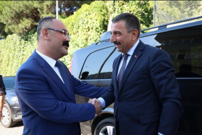 Vali Hacıbektaşoğlu’ndan MHP İl Başkanlığı’na ziyaret