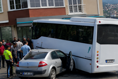 Zonguldak'ta halk otobüsü kaza yaptı: 7 yaralı