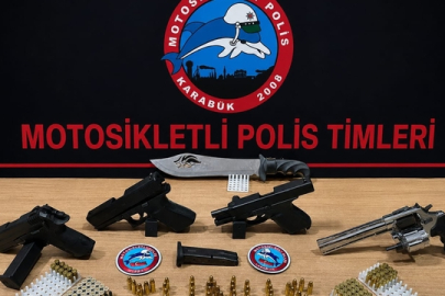 Şüpheli araçtan çıkanlar şaşkına çevirdi: Cephanelik çıktı