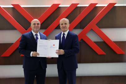 BEUN Rektörü Ahmet Ulusoy mazbatasını aldı!