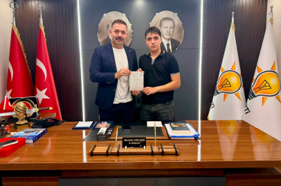 Mustafa Çağlayan’ın oğlu 18. yaş gününde AK Parti’ye üye oldu!