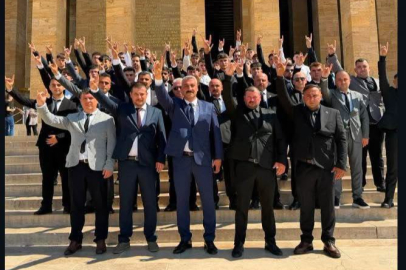 Ülkü Ocakları Zonguldak’tan gençlerle Anıtkabir ziyareti