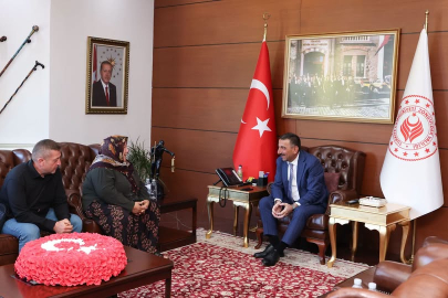 Vali Hacıbektaşoğlu Şehit Noyan Aydın’ın annesini ağırladı