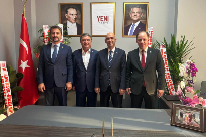 YENİ Parti siyasette devrim niteliğinde iki büyük demokrasi adımını hayata geçirdi