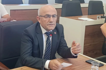 Kenan Gündoğdu’dan Meclis’te Asfalt, ve Çöp Çıkışı