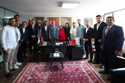 Bakan Işıkhan Zonguldak’ta AK Parti Gençlik Kolları ile buluştu!