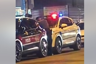 Polis ateş açarak durdurdu!