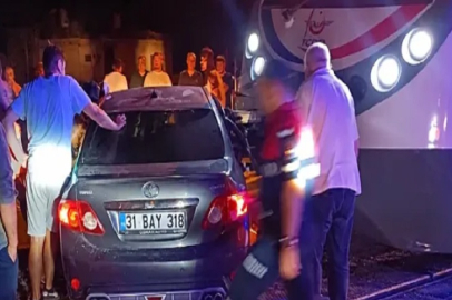 Filyos'ta Yolcu Treni Otomobile Çarptı!