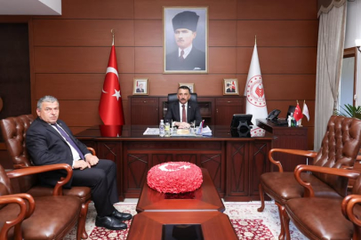 Mustafa Kalaycı’dan Vali Osman Hacıbektaşoğlu’na: "Uzak Belediyeler Gelene Kadar Köyler Yanar"