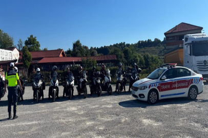 Çaycuma’da motosikletlilere trafik ekiplerinden güvenli sürüş uyarısı!