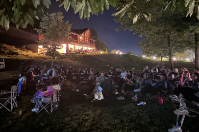 Düzceliler Aydınpınar’da Açık Havada Sinema Keyfi Yaşadı