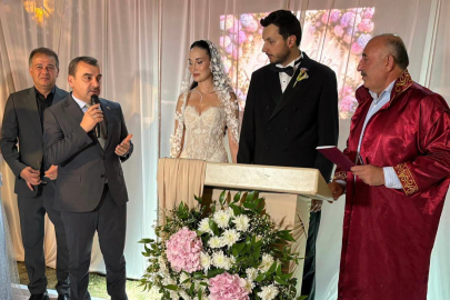 Siyaset ve Protokolü Buluşturan Nikah: Meclis Üyesi Alp Onat Dünya Evine Girdi
