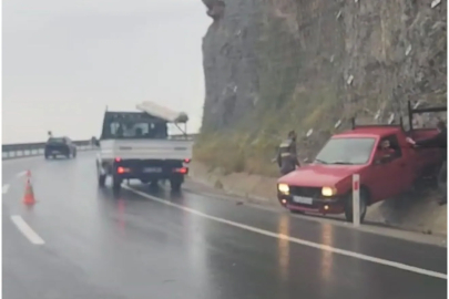 Kozlu'da kaza: Su kanalına savruldu