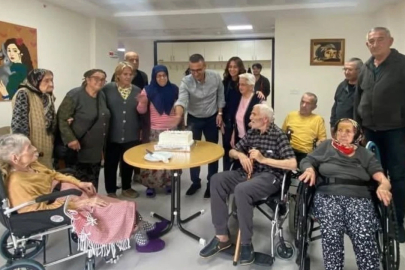 Kdz. Ereğli İzmirlioğlu Huzurevi’nde "İyi Ki Varsın" Etkinliği: Yaşlılar Doya Doya Eğlendi