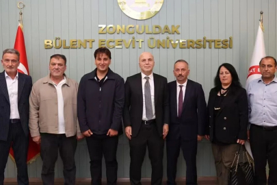 Kozlulu Muhtarlardan Rektör Ulusoy’a Hayırlı Olsun Ziyareti
