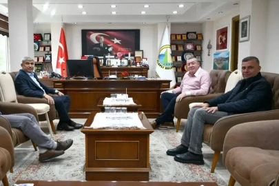 Başkan Sadık Recep Kara’dan Alaplı Belediye Başkanı Nuri Tekin’e Doğum Günü Sürprizi!