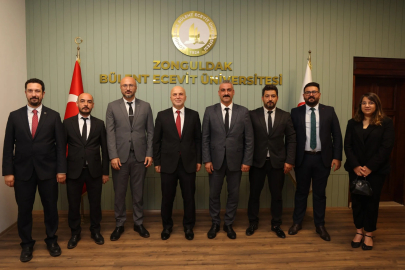 Ülkü Ocakları’ndan Rektör Ulusoy’a ziyaret!