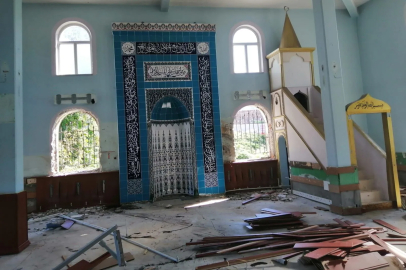 Zonguldak-Filyos Yolu Projesinde Kritik Aşama: Kazköy Camii Sökülmeye Başlandı