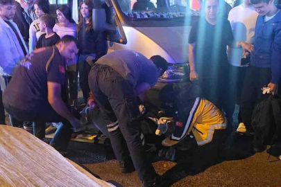 Çocuğu ile yolun karşısına geçecekti!