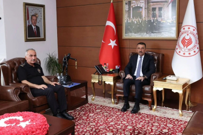 Zonguldak İl Emniyet Müdürü olarak atanan İbrahim Kaba, Vali Osman Hacıbektaşoğlu’nu ziyarette bulundu