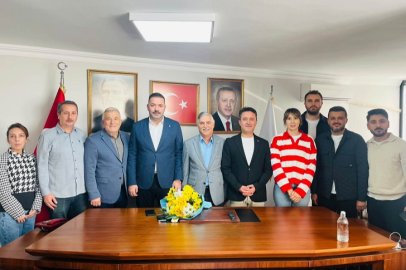 AK Parti Merkez İlçe'de bayrak değişimi!