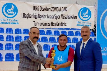 Ülkü Ocakları Zonguldak’ta ilçeler arası basketbol turnuvası düzenledi