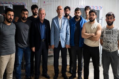 Devrim Dural paralarını alamayan işçilere destek verdi!